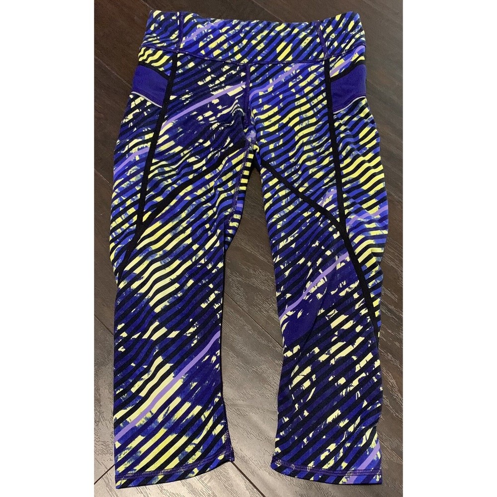 ATHLETA XS Extra Small Workout Cropped Capri Black Blue Legging EUC